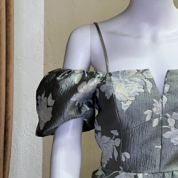 Maura Top - Picture 3 of 9